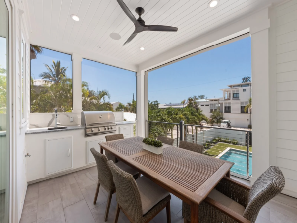 Luxury Beach Retreat on Anna Maria Island - Unforgettable Getaway